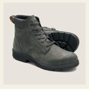 #2427
MEN'S ORIGINALS
LACE UP BOOTS - RUSTIC BLACK
US size 9, AU/UK size 8